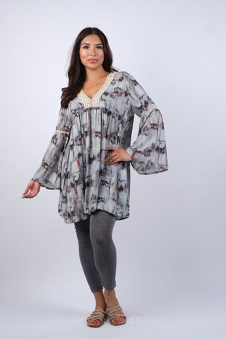 225109/1 Abstract Gray Tunic with Flared Sleeves